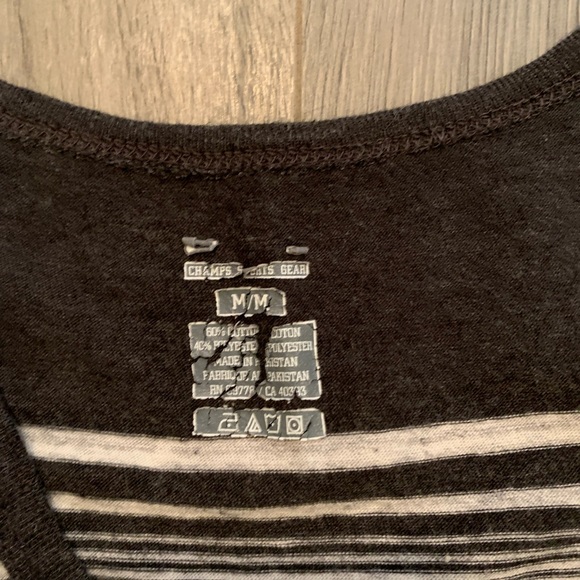 Tank top - Picture 3 of 3